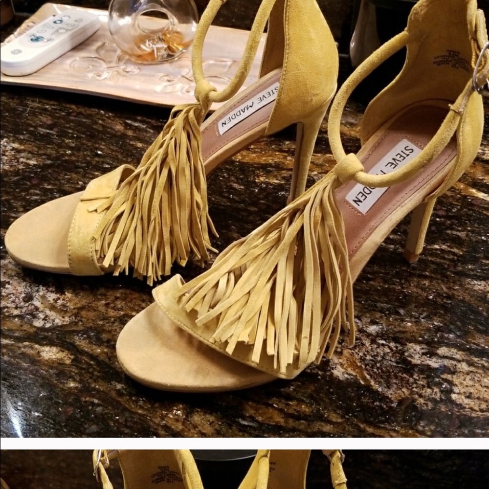 Steve Madden SashI Yellow Suede Sandals, 8.5
